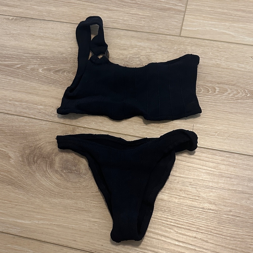 Black One-Shoulder Bikini Set